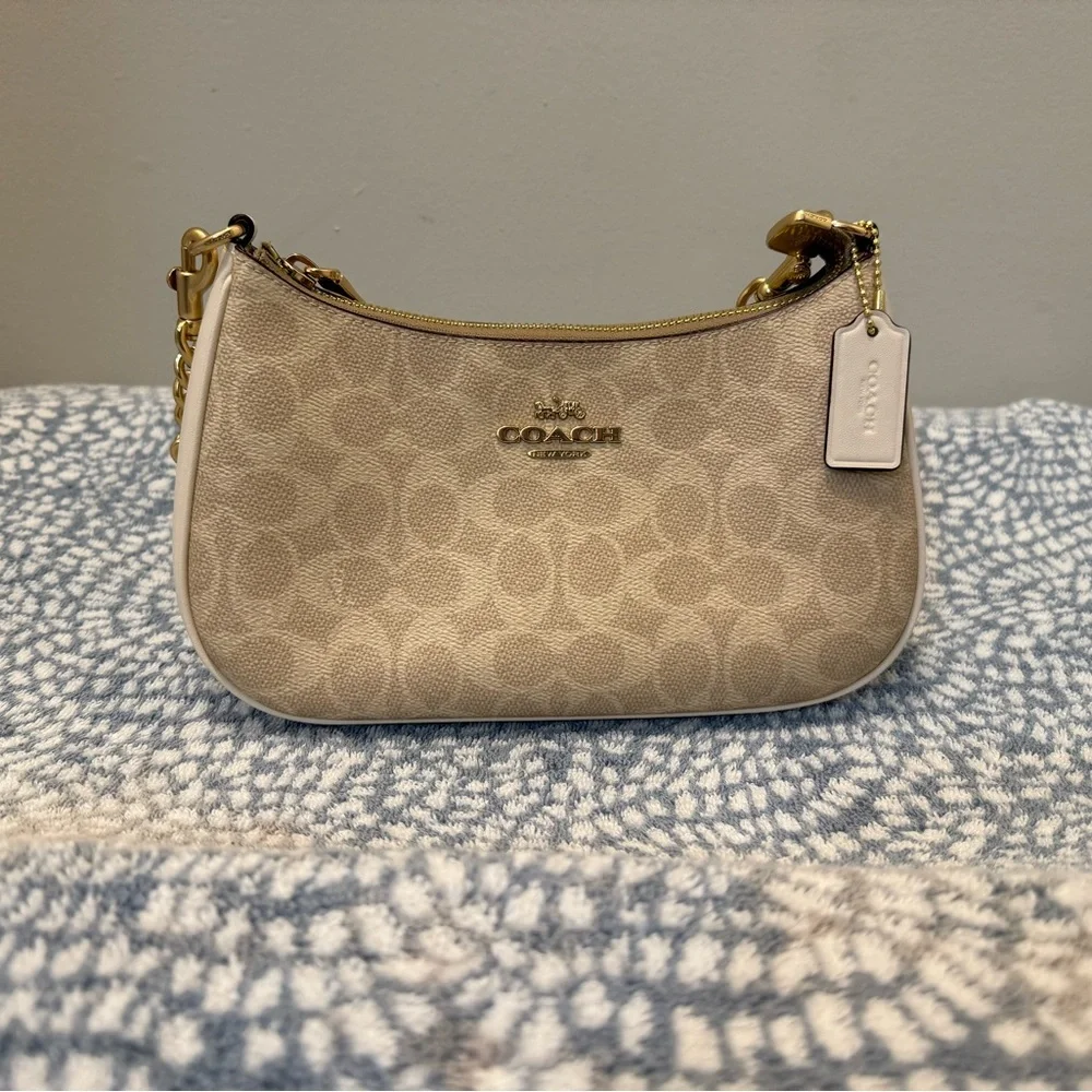 Coach Terri Shoulder Bag - Picture 1 of 6